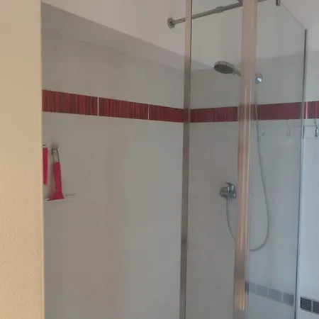 Joli Avec Piscine A 200m De La Parking Prive Ла-Гранд-Мот
