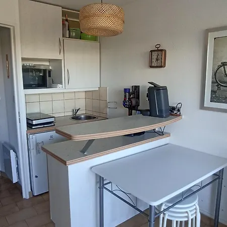 Joli Avec Piscine à 200m De La Parking Privé