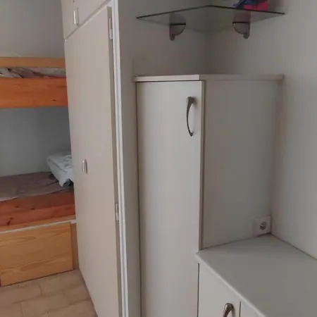 Joli Avec Piscine A 200m De La Parking Prive Apartment *
