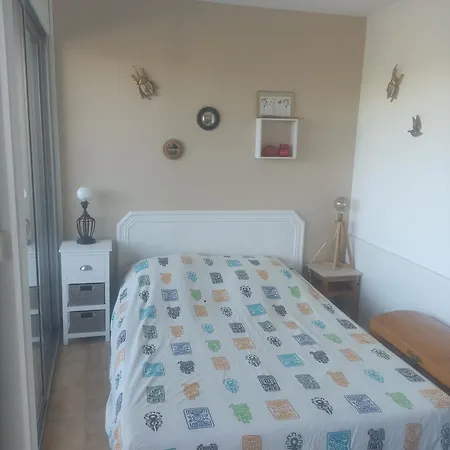 Apartamento Joli Avec Piscine à 200m De La Parking Privé La Grande-Motte