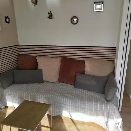 Apartamento Joli Avec Piscine à 200m De La Parking Privé